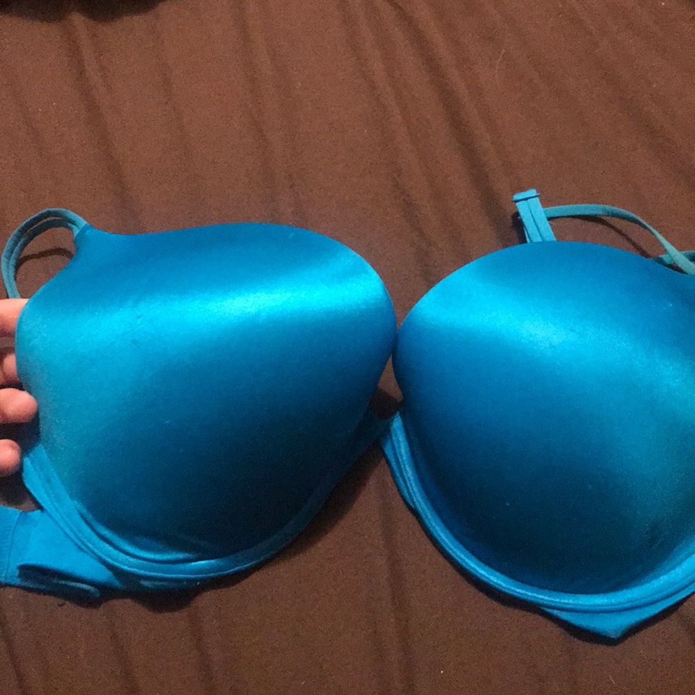 Teal VS very sexy bra